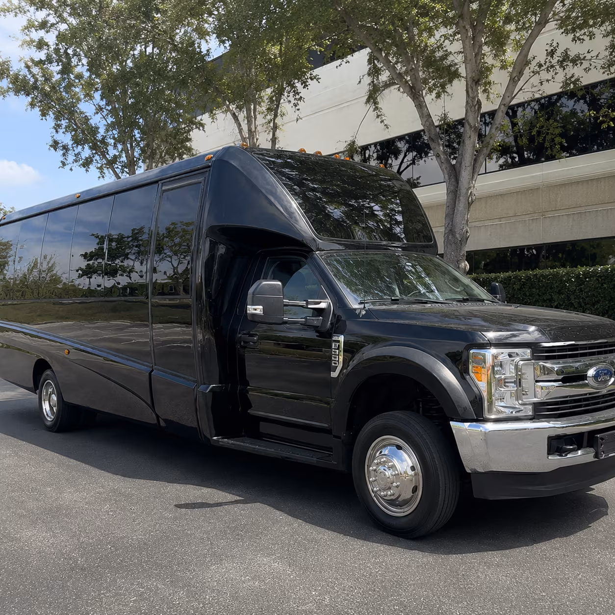 Columbus Winery Tour & Pub Crawl Transportation